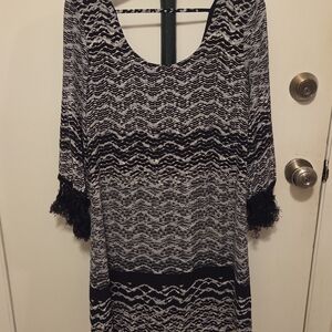 Karen Kane Black White Fringe Sleeve Tunic Top Size S